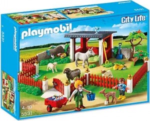 Playmobil City Life 5531 - Verzorgingspost met stal